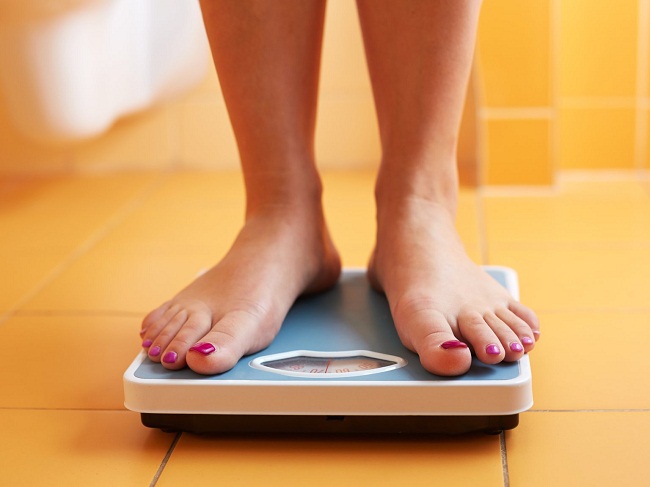 ۱۰ عامل مؤثر در افزایش وزن که ارتباطی به رژیم غذایی ندارند
