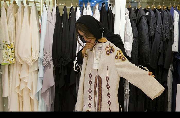 فرهنگ استفاده از کالای ایرانی، لازمه رونق تولید / زنان را جهادگران اقتصادی تربیت کنیم