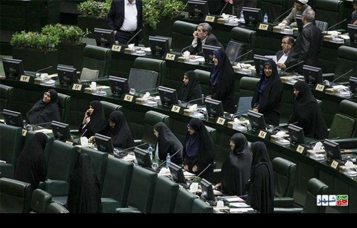 مطالبات خاک خورده زنان « دم خروس»ِ « قسم های » اعضای فراکسیون زنان مجلس!