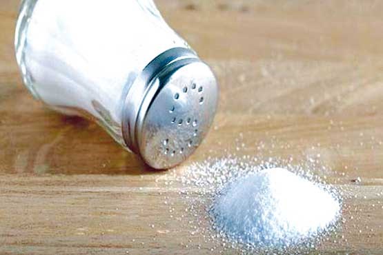 ایرانی‌ها زیاد نمک می‌خورند