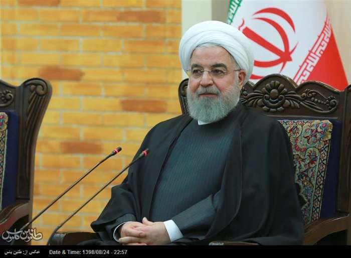روحانی: گرانی بنزین به نفع مردم است/ نگذاشتیم بنزین ۵هزار تومان شود/واریز کمک حمایتی اوایل آذر