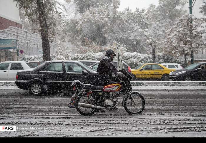 «برف پائیزی» در تهران