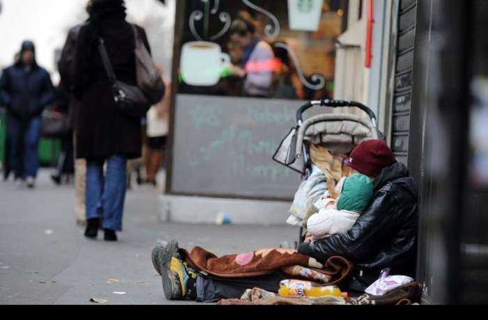 خیابان‌خوابی کودکان در شب‌های سرد پاریس؛ جان‌باختن ۸ تن