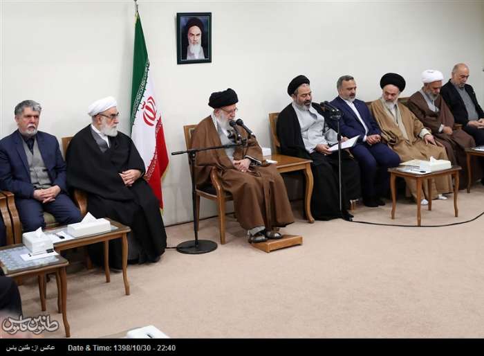 امام خامنه‌ای: باید از «حج» برای رساندن سخن نو جمهوری اسلامی به دنیا بهره‌گیری کرد