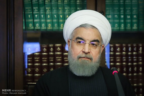 روحانی: انقلاب، فضا را برای بانوان باز کرد