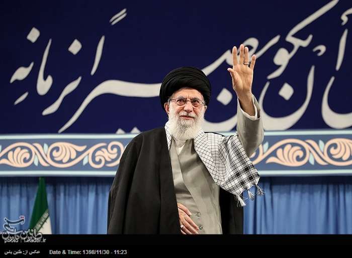 امام خامنه‌ای: اگر مجلس ضعیف و خودباخته باشد تأثیر منفی بلندمدت دارد / رأی‌دادن یک وظیفه شرعی است