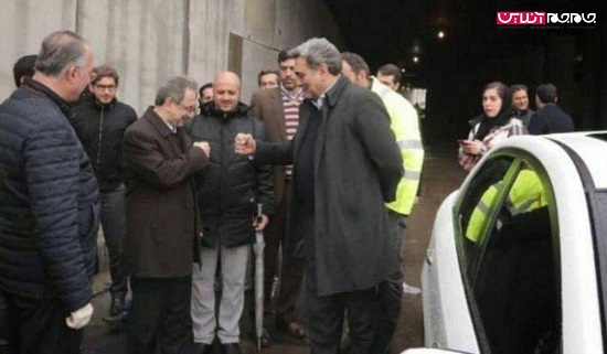 دست دادن ضدکرونایی شهردار و استاندار تهران!