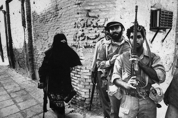 زنانی که جان دادند اما نگذاشتند خونین شهر، محمره شود! /تفسیر زنانه فرهنگ مقاومت به دست زنان خرمشهری