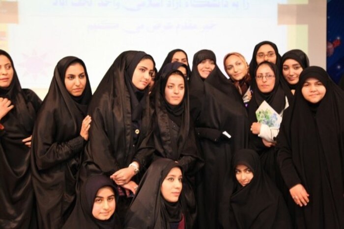 موفقیت اجتماعی زن مسلمان مشروط به حفظ حجاب وعفاف