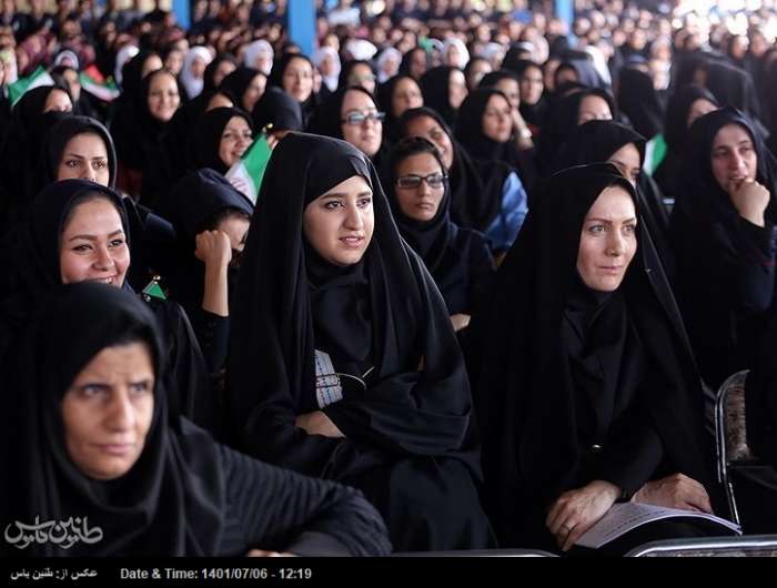 حرکت جامعه اسلامی ایران به سمت تعالی با محوریت حضور زهرایی و زینبی زنان مسلمان
