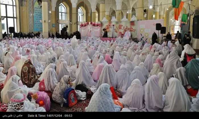 مراسم جشن تکلیف دختران دانش‌آموز در کرج برگزار شد + تصاویر