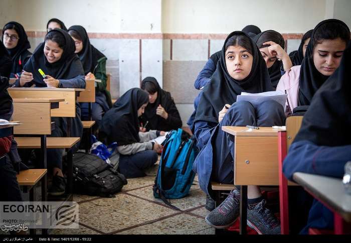 مسمومیت دانش‌آموزان دختر ایرانی جهانی شد