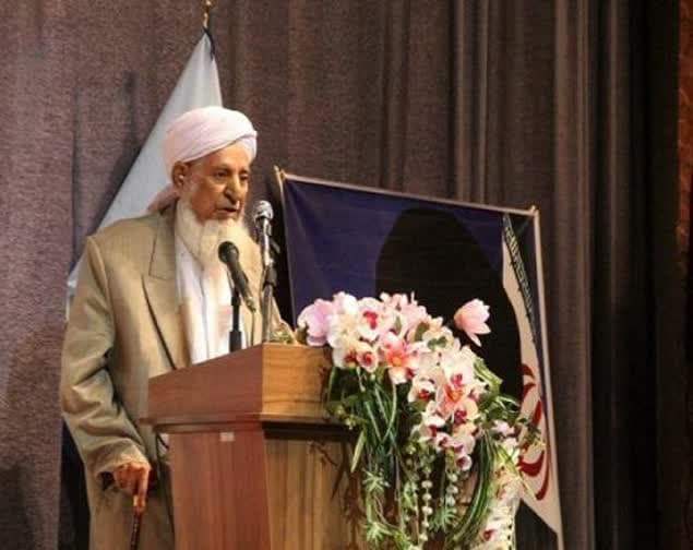 هیچ کس به امام خامنه ای نمی رسد اتحاد ما خاریست در چشم دشمنان