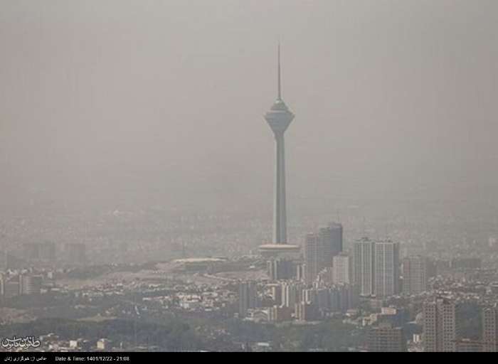هوای تهران در آستانه قرمز شدن