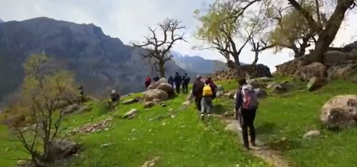 کردستان مسیر طبیعتگردی روستای کولیژ