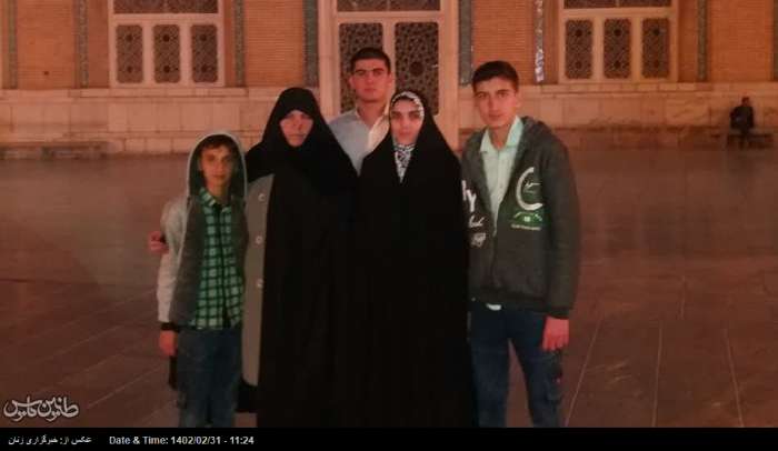 خانواده و جامعه انقلابی موهبت های خداوند نسبت به من است/ حجاب، نعمتی برای حفظ و افزایش زیبایی زنان / جهادگری در عرصه تبیین مهم ترین دلیل دانش افزایی است