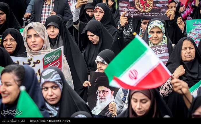 تحقق گام دوم انقلاب اسلامی با معرفت و اندیشه امام خمینی(ره) نسبت به زنان میسر می شود