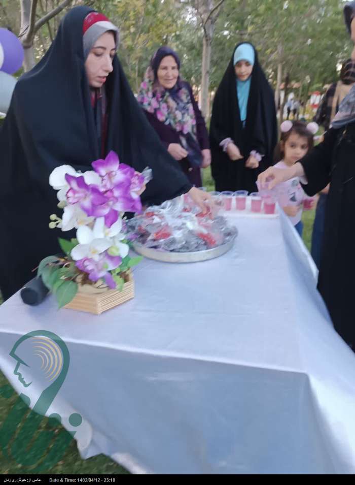 برپایی ایستگاه فرهنگی یک حس خوب در پارک قائم