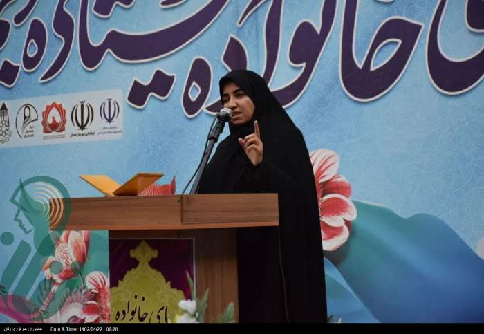 جامعه زنان ، جبهه مورد تخاصم و قلب مقاومت سرزمین مان / « امروز شما زنان مظهر حفاظت از غیرت برادرانتان هستید »