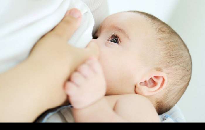چه زمانی شیر مادر برای نوزاد ممنوع می شود ! ؟