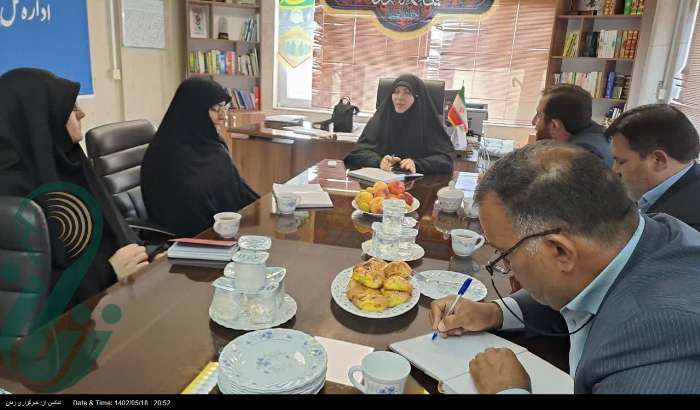 در جنگ شناختی دشمن، بیشترین سرمایه‌گذاری بر روی زنان و دختران است
