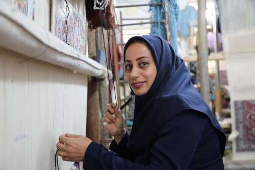 عدم ارائه تسهیلات مقرون به صرفه به کارآفرینان/تلاش برای توسعه کسب و کار در شهرستان