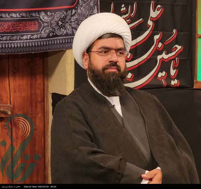 مسجد محل حضور خانواده ها و نسل های متفاوت است /  زندگی معنوی یعنی یک سری سازوکارهای معنوی که تنها از طریق  دین و مسجد وارد زندگی مردم می شوند