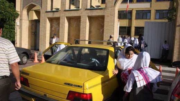 هزینه بالا و گرانی عجیب سرویس‌ها مدارس