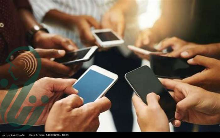 آیا تلفن‌های هوشمند سلامت روان ما را هدف گرفته‌اند؟
