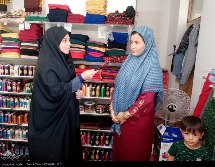 «لباس‌ ترکمن» تلفیقی از فرهنگ و هنر ایرانی است/ ایجاد 11 فرصت شغلی توسط بانوی کارآفرین ترکمن در نقطه صفر مرزی