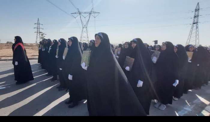 بانوان مقتدرایرانی همچون زینب کبری سلام الله علیها در همه ی صحنه ها ایستاده اند وعظمت زنانگیشان را به رخ جهانیان می کشند