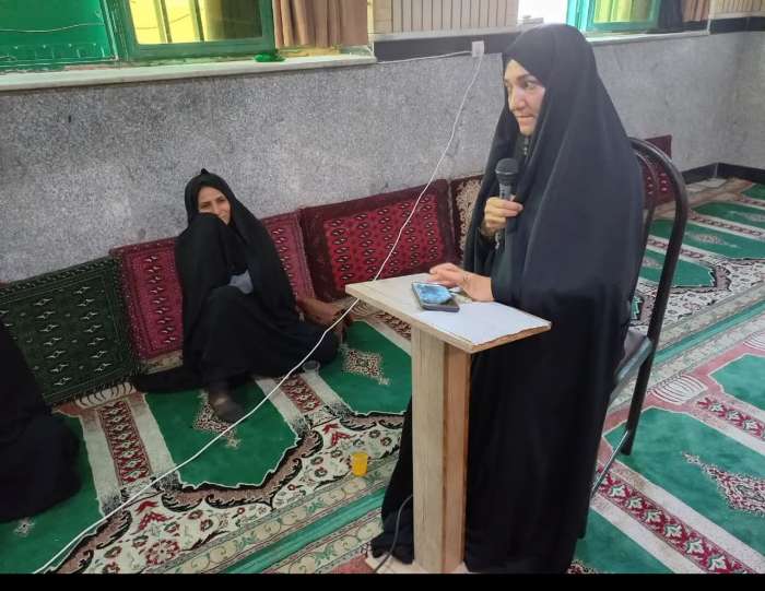 امروز نقش بانوان تربیت نسل، ایفای مادری و پرورش سربازان امام زمان می باشد