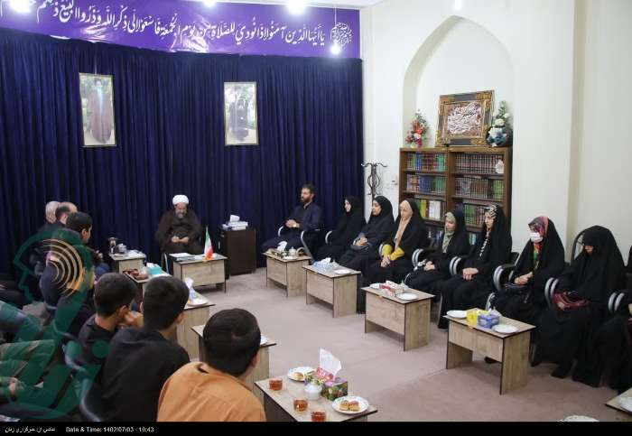 نزدیک شدن انقلاب به قله حاصل تلاش جوانان مومن و انقلابی است