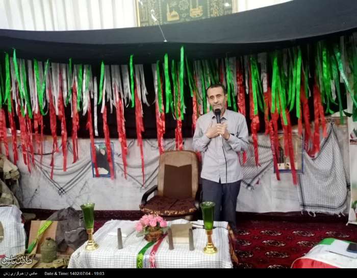 عبادت، مهمات زندگی رزمندگان دفاع‌مقدس/ جنگ 8 ساله ملت را آبدیده و قوی کرد+ فیلم