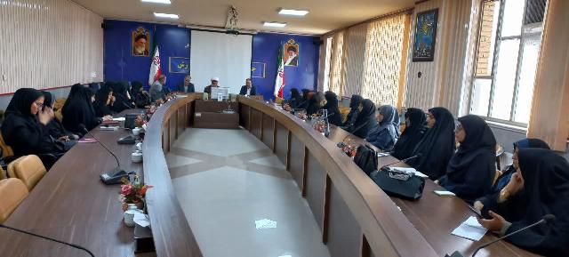 برگزاری کارگاه آموزشی توانمندی سازی بانوان فرهنگی دلیجان