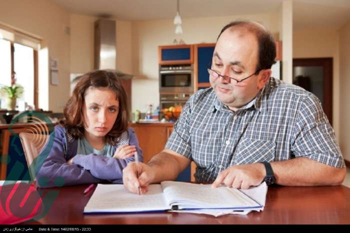 ۶ اشتباه نظارتی والدین بر دفتر مشق‌ها