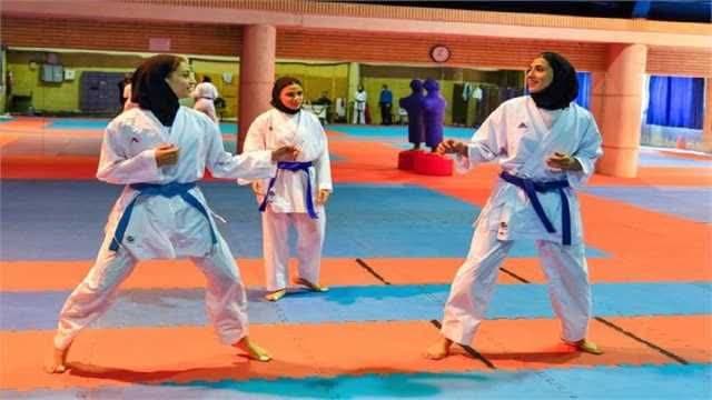 حضور ۵۳۰ بانوی ورزشکار سیستان و بلوچستان در دوره ی آموزش کاراته