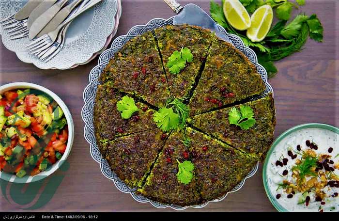 کوکو سبزی را با این روش متفاوت درست کنید