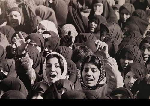 یادداشت/ نقش زنان در پیروزی حق بر باطل