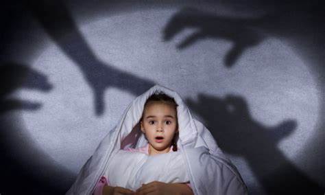 ترس کودک چگونه برطرف می‌شود؟