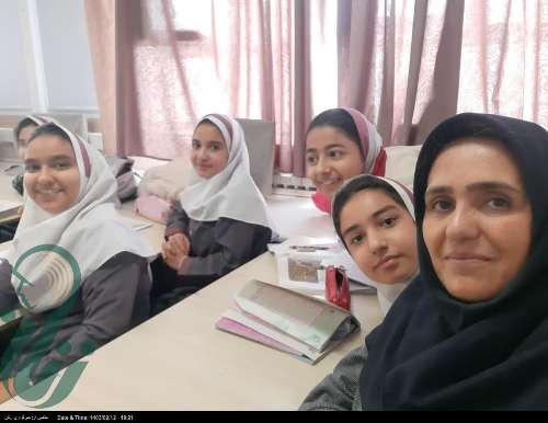 علم و مهارت دو بال دانش آموزان برای ساختن ایران آباد
