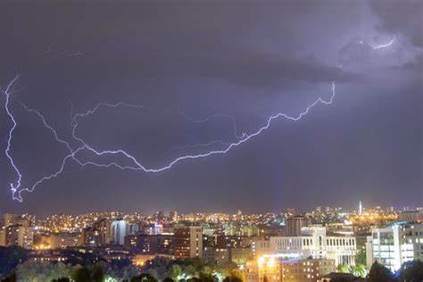 رگبار باران و رعدوبرق در ۱۰ استان کشور