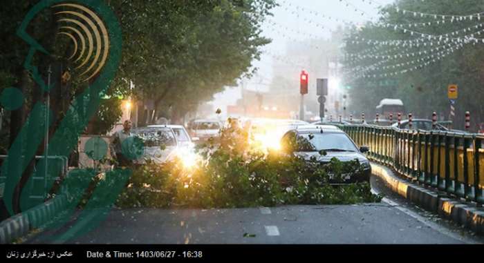 وزش باد خیلی شدید در تهران/ وقوع رگبار در برخی نقاط