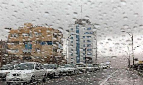 تهران سردتر می‌شود/ بارش پراکنده در نیمه شمالی استان