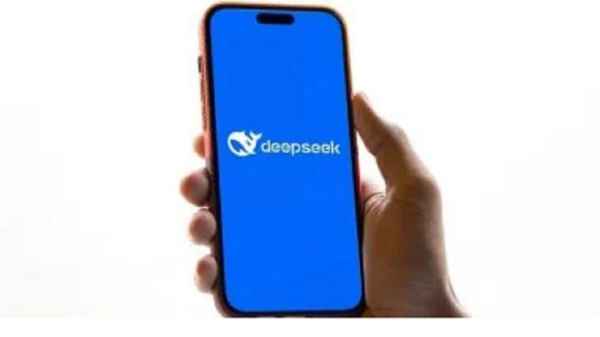 ویژگی‌های DeepSeek چیست؟