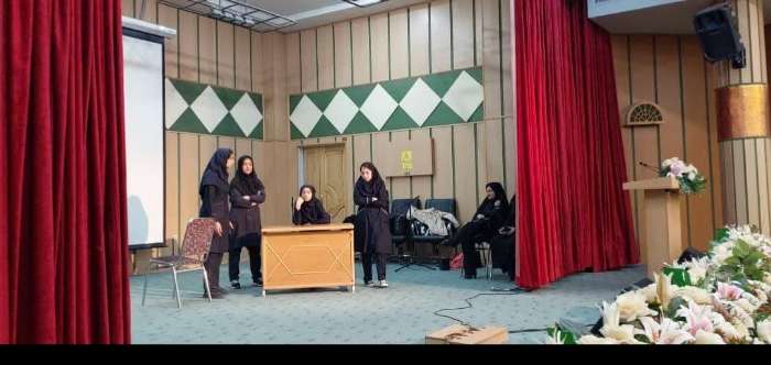 اختتامیه جشنواره استانی تئاتردانش آموزی نیلوفرانه