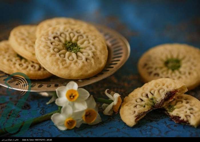 طرز تهیه شیرینی خرمایی خوشمزه و مقوی ویژه ماه رمضان