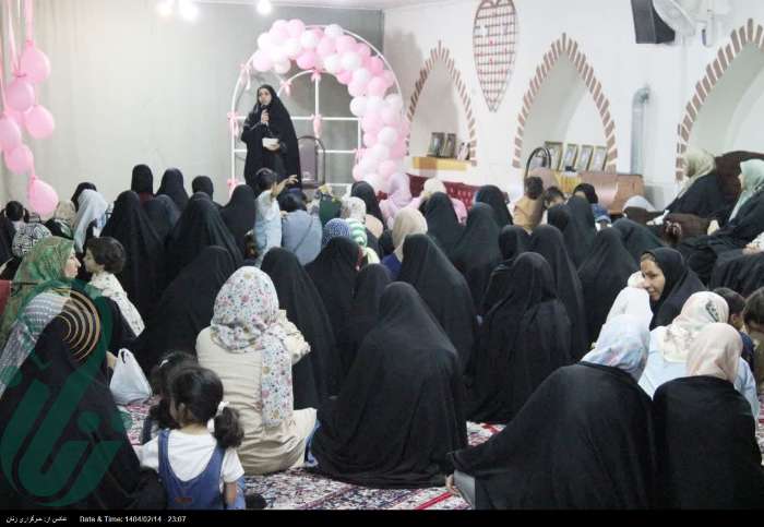 دشمن با تضعیف اراده‌ها جوانان کشور را درگیر مسائل پوچ می‌کند