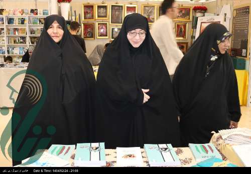 نمایشگاه‌های کتاب در تقویت هویت فرهنگی زنان نقش تاثیرگذاری دارند/ لزوم توجه به تولید محتوای جذاب در حوزه کتاب برای نسل جوان/انتشارات لشکر فرشتگان؛ پل ارتباطی بین فرهنگ و زنان
