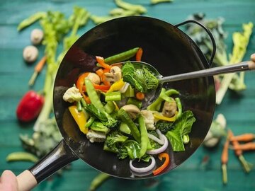 با این ۴ اشتباه خاصیت غذای خود را از بین می‌برید